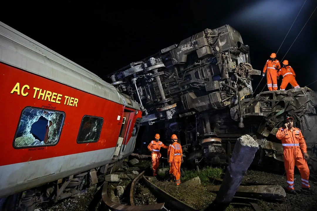 TN train collision: 19 injured, probe into loop line entry