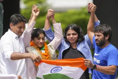 'A win against oppressive forces’: Bajrang congratulates Vinesh and calls her ‘India’s Daughter'
