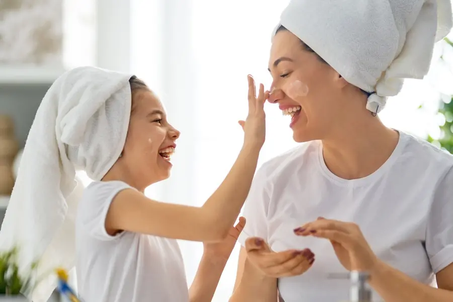 How to protect your child’s sensitive skin from makeup and cosmetics