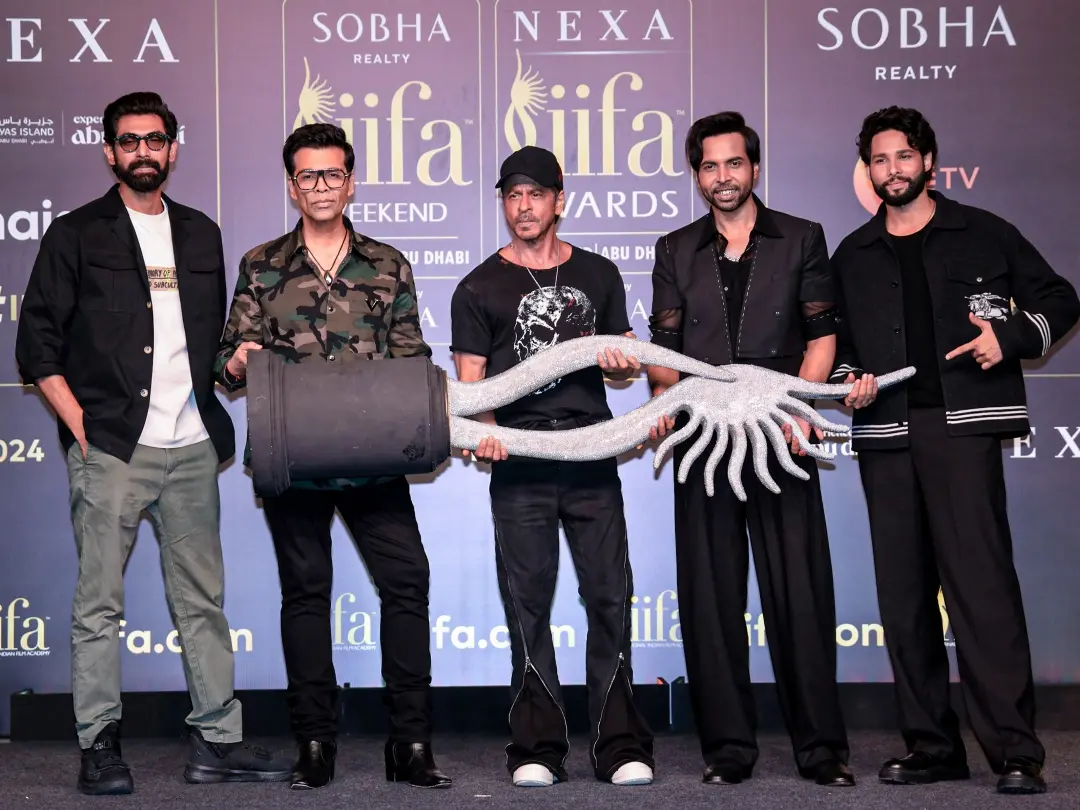 Karan Johar with actors Shah Rukh Khan, Rana Daggubati, Siddhant Chaturvedi and Abhishek Banerjee | Photo: ANI