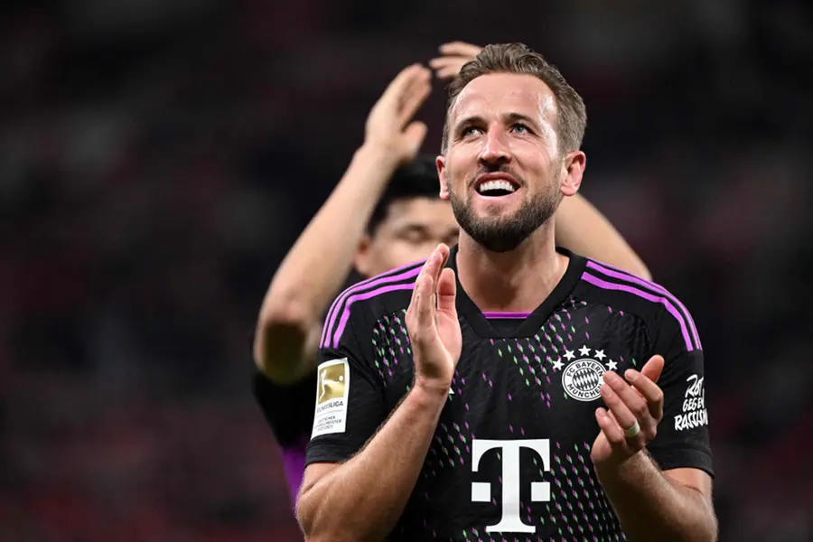 Bayern destroys Werder Bremen as Olise and Kane shine in 5-0 victory