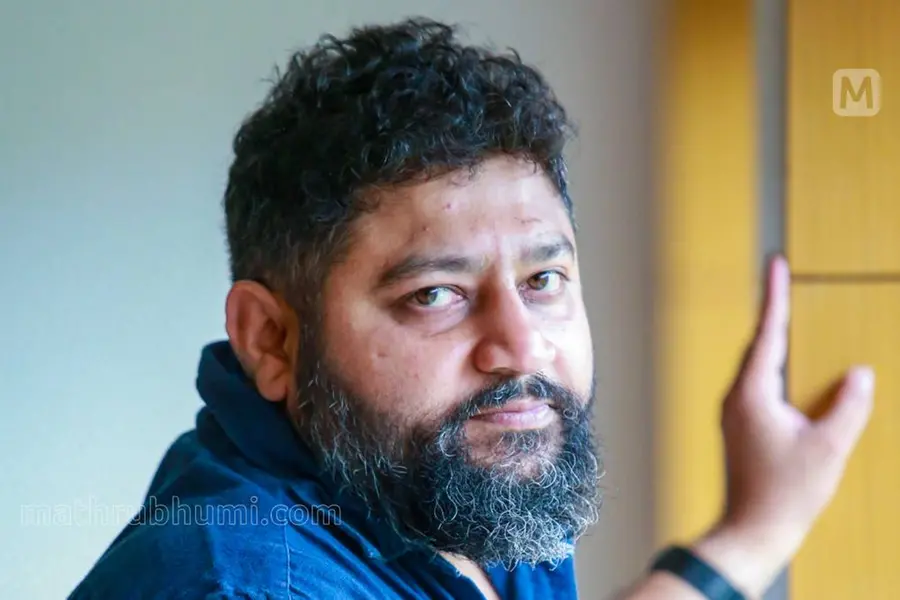 ഇഷ്ടപ്പെട്ടില്ലെങ്കിൽ വേണ്ട, പക്ഷേ ഒരിക്കലും കാണരുതെന്ന് മറ്റുള്ളവരെ നിർബന്ധിക്കുന്നതെന്തിനാണ്?-ലിജോ