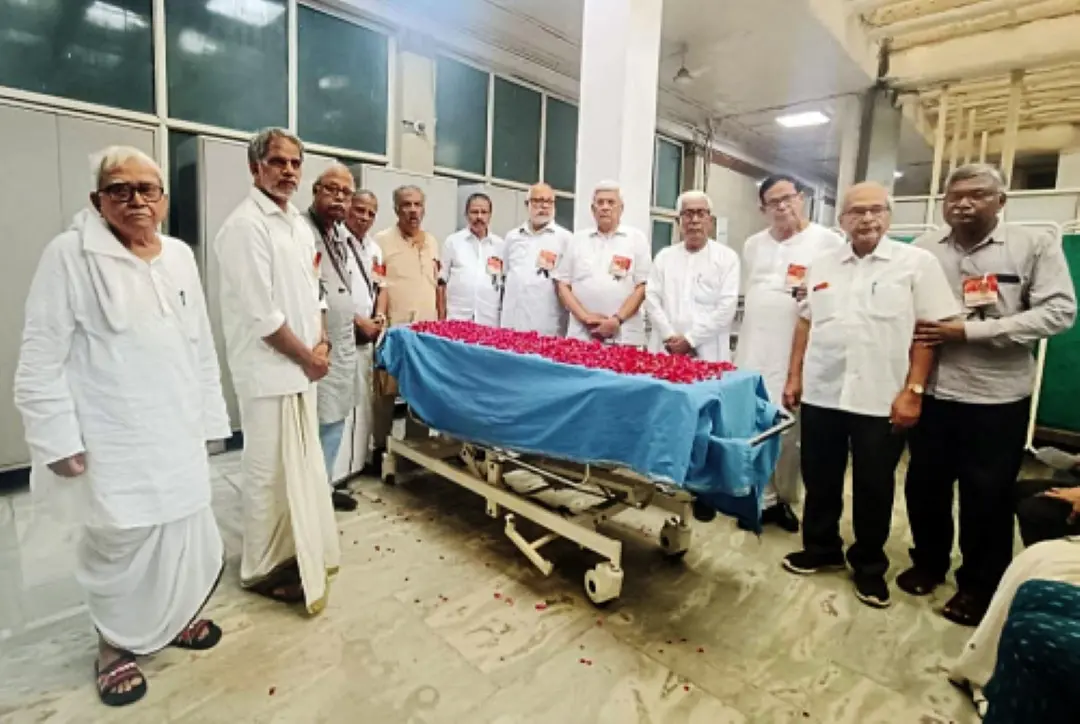 Polit Bureau members bid final farewell to Communist Party of India (Marxist) (CPI-M) General Secretary Sitaram Yechury ahead of the donation of his body for research, at AIIMS, in New Delhi on Saturday. (ANI Photo)