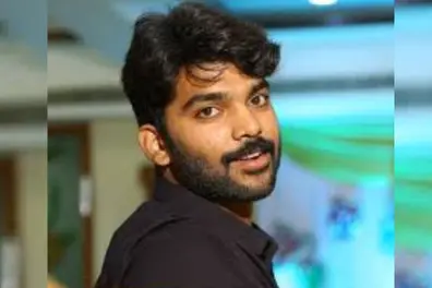 How social media bagged Charan Peri his role in ‘Bench Life’