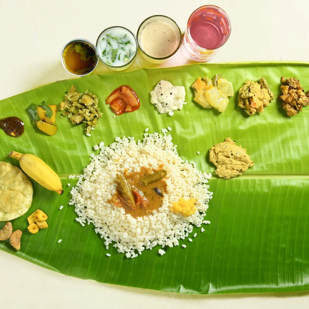 Xojayin qulning yuziga cums HD formatda onlayn jinsiy aloqa FFM