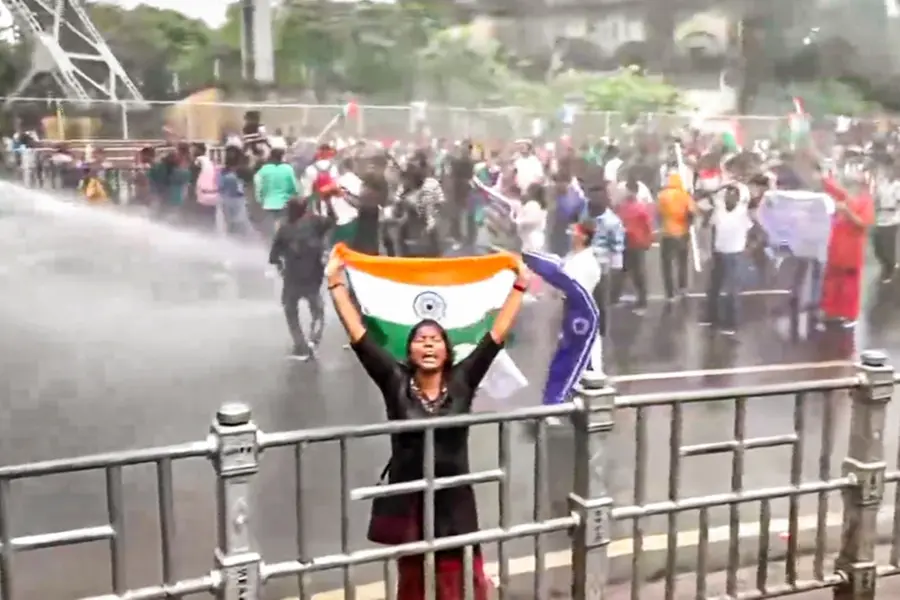 Nabanna Abhijan Rally: Police fire tear gas, water cannon at protesters | WATCH