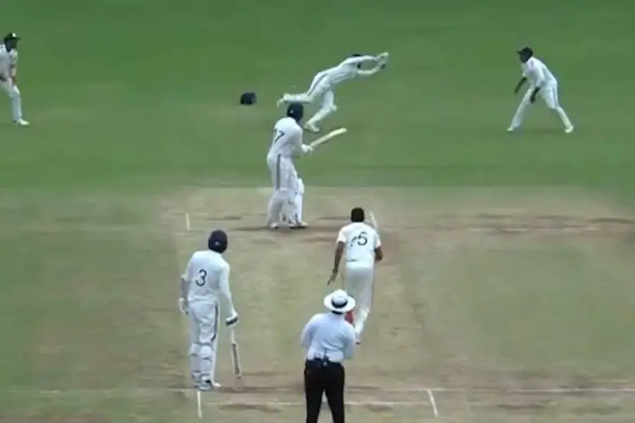 Amid test call-up, Pant takes a blinder behind the stumps and stares at batter | WATCH