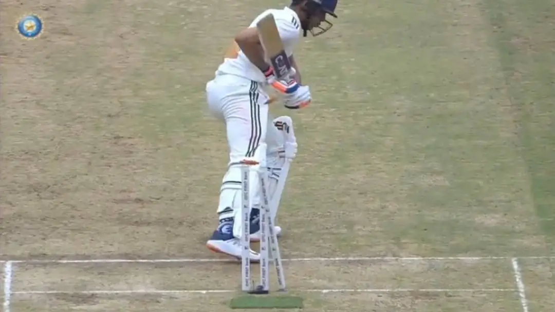 Shubman Gill loses his wicket. | Screenshot/BCCI
