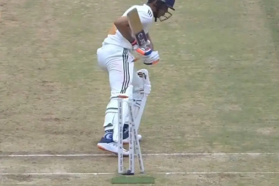 Absolute peach of a delivery: Navdeep Saini hits the timber, leaving Shubman Gill clueless | WATCH