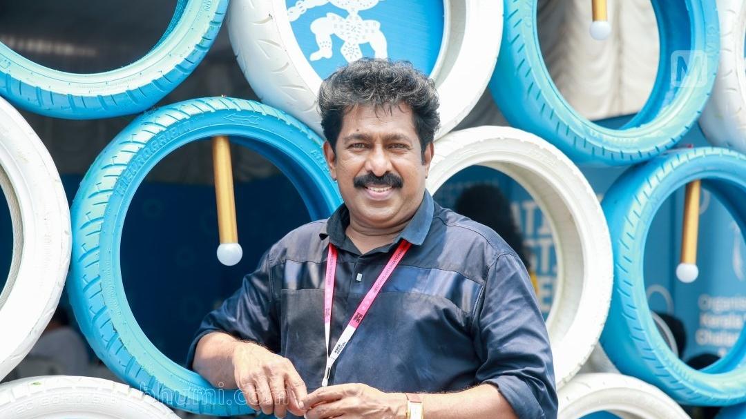 'ഉപജീവന മാര്‍ഗത്തിന്റെ മുകളില്‍ എന്‍ഡോസള്‍ഫാന്‍ വിതറുന്നു ...