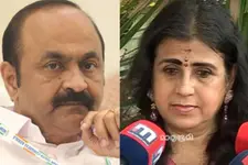 ദീപ്തി മേരി വർഗീസിനുവേണ്ടി സതീശൻ എന്നെ തഴഞ്ഞു, KPCC പ്രസിഡന്റ് നിസ്സഹായൻ- സിമി റോസ്ബെൽ ജോൺ