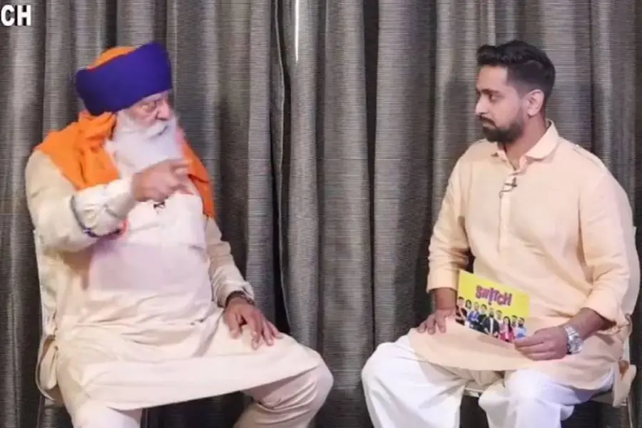 Dhoni ruined my son's career: Yuvraj's father slams MSD again | WATCH