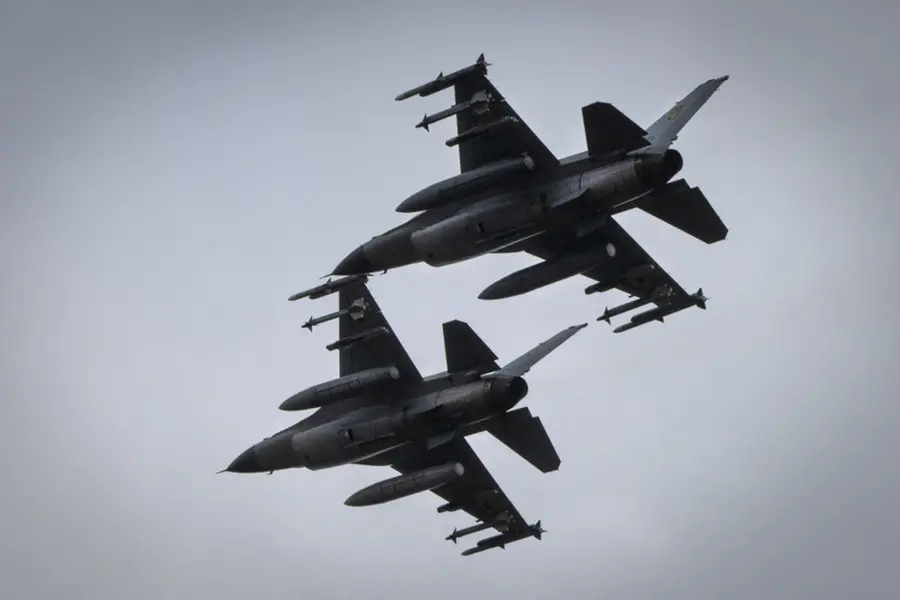 Ukraine has lost an F-16 and 'Moonfish', one of its best pilots (WATCH)