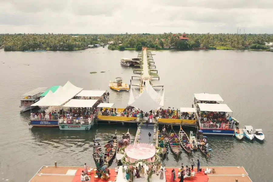 Viral! Nehru Trophy captain's unique wedding ceremony in Kerala backwaters