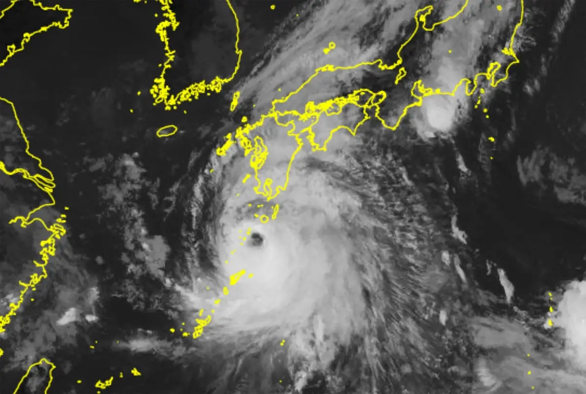 Typhoon Shanshan moving closer to Japan's Kyushu region | Photo: AFP
