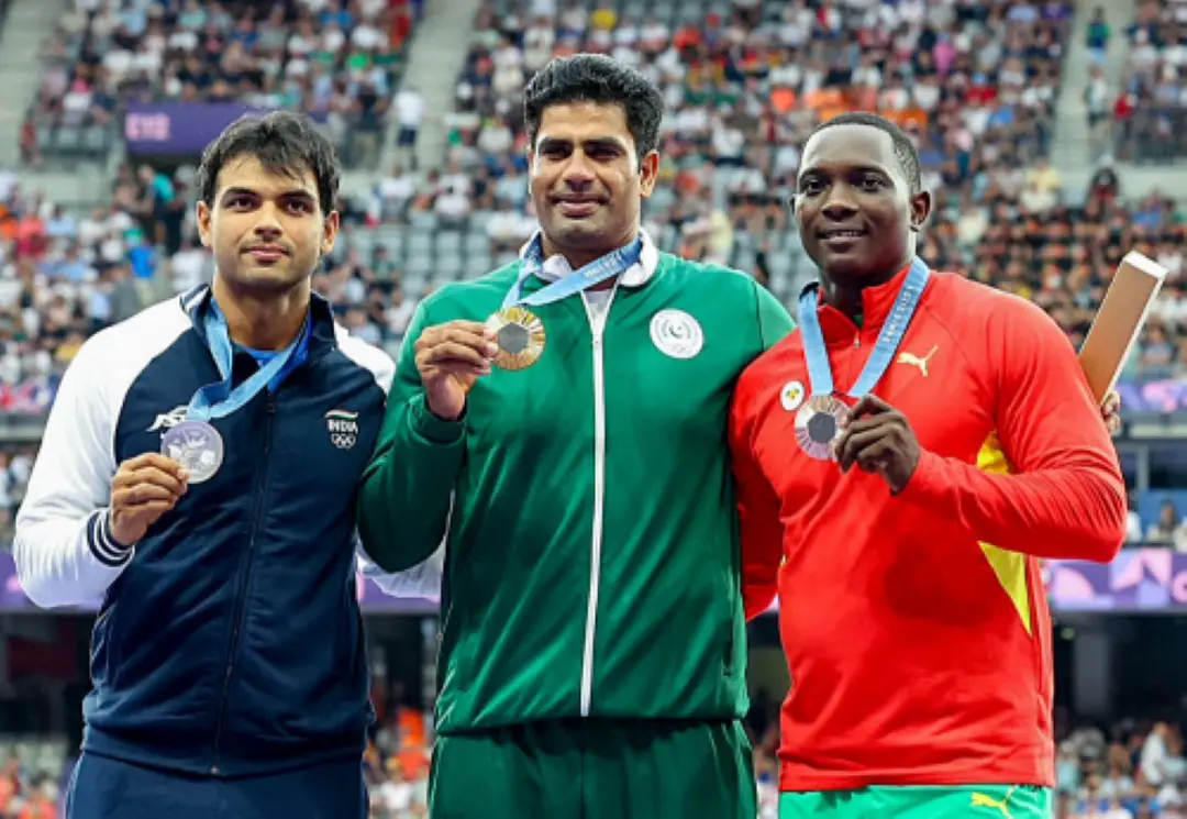 Pakistan's Nadeem Arshad, India's Neeraj Chopra and Grenada's Anderson Peters pose with their Gold, Silver and Bronze Medals respectively at the Paris Olympics 2024. | File Photo: ANI
