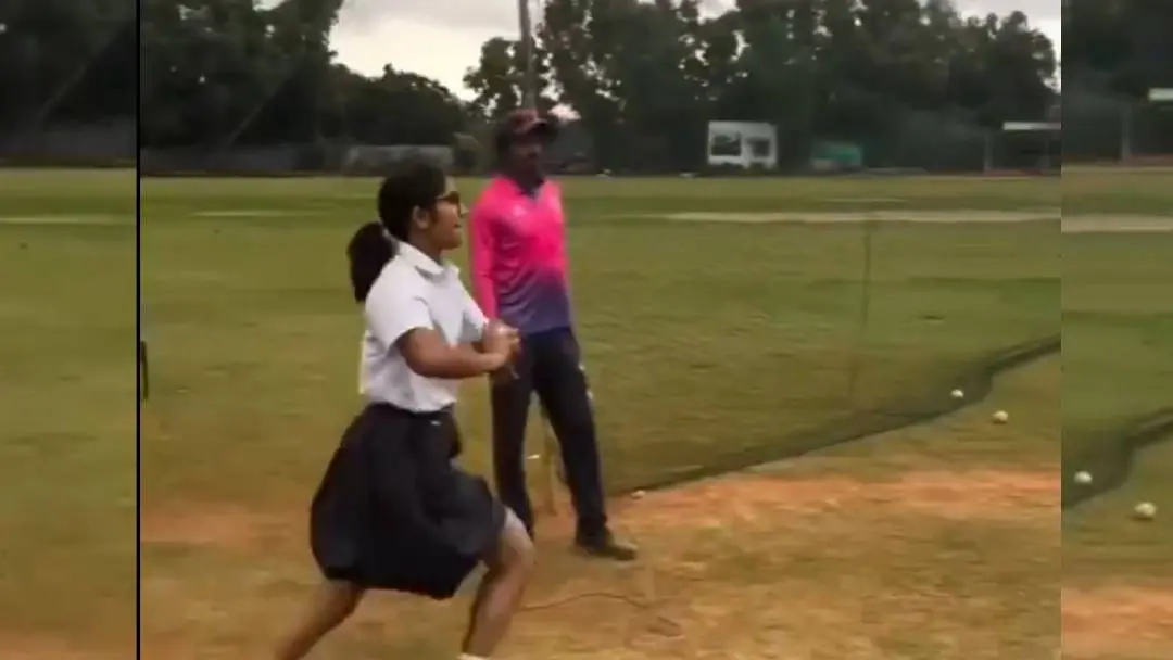 Schoolgirl bowling like Jasprit Bumrah. | Screengrab