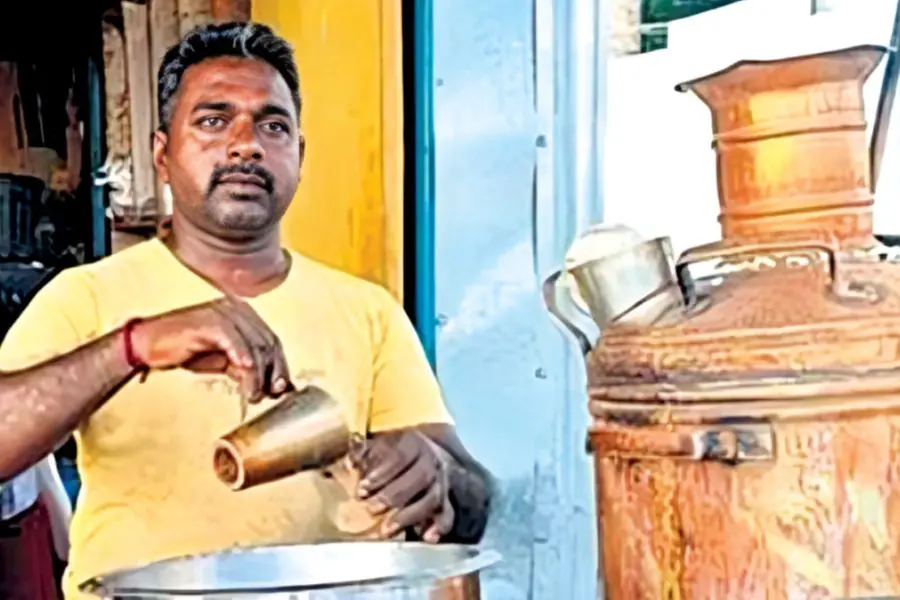 Tamil Nadu tea seller's generous gesture raises Rs 44,700 for Wayanad landslide victims