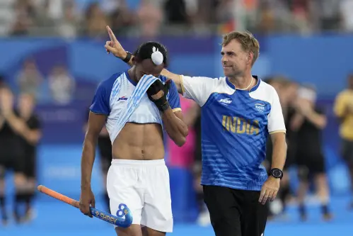 Hockey: After India's semi-final defeat to Germany, fans accuse Olympic officials of bias