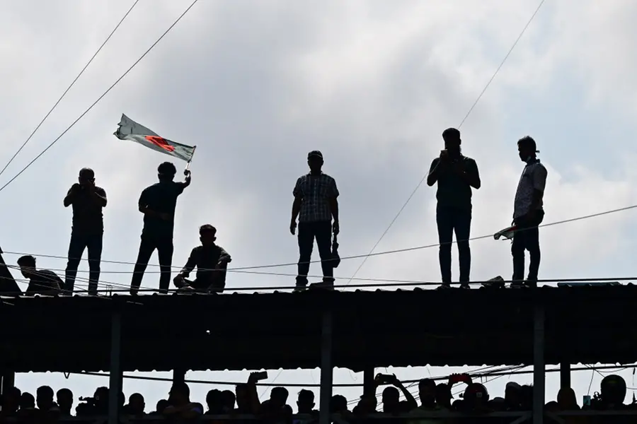 Bangladesh: Protesters damage Indira Gandhi Cultural Centre in Dhaka