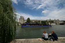Olympics: Paris confirms Seine suitable for swimming