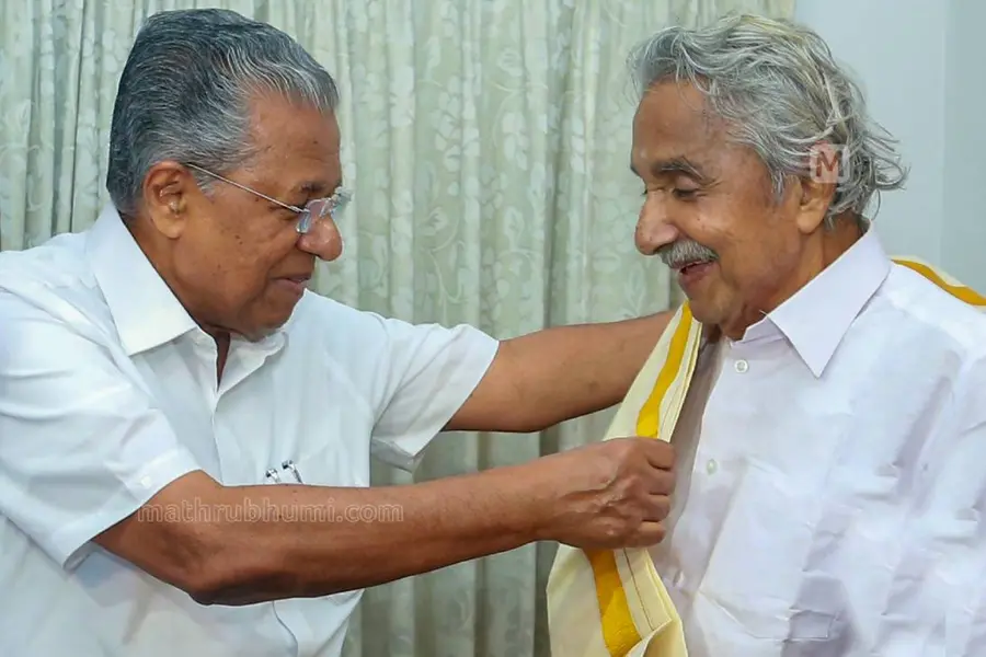 Kerala CM hails Oommen Chandy as epitome of tireless service