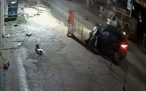 A screengrab of the accident | Photo: Video/Twitter