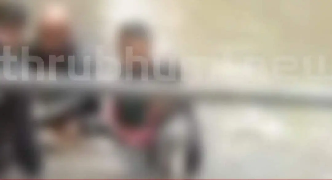 സംഭവസ്ഥലത്തു നിന്നുള്ള ദൃശ്യം | Photo: Screengrab/ Mathrubhumi News