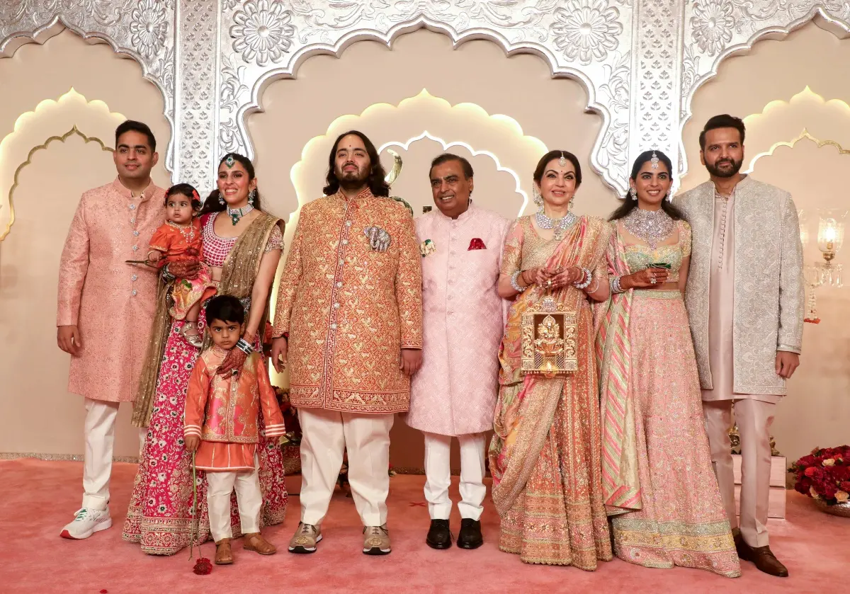 Ambani family members pose for a picture | Photo: ANI