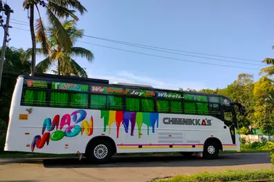 Kerala tourist buses opt for Karnataka registration to evade uniform colour code