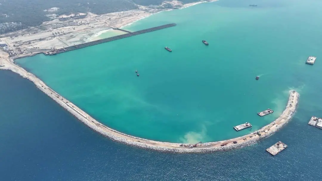Vizhinjam Port | Photo: Mathrubhumi