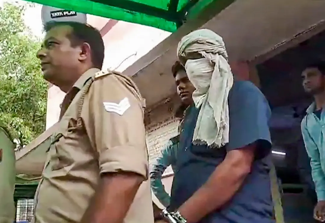 Prime accused of the Hathras stampede case, Devprakash Madhukar, being brought by police to a hospital for medical examination | Photo: PTI