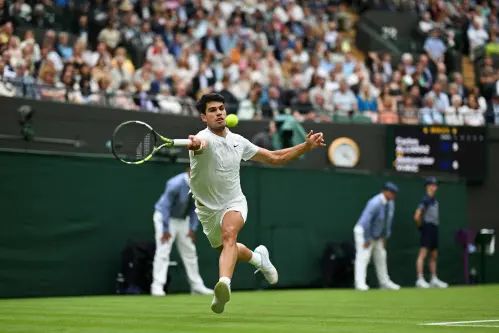 Alcaraz looks to put aside friendship with Tiafoe in quest for Wimbledon glory