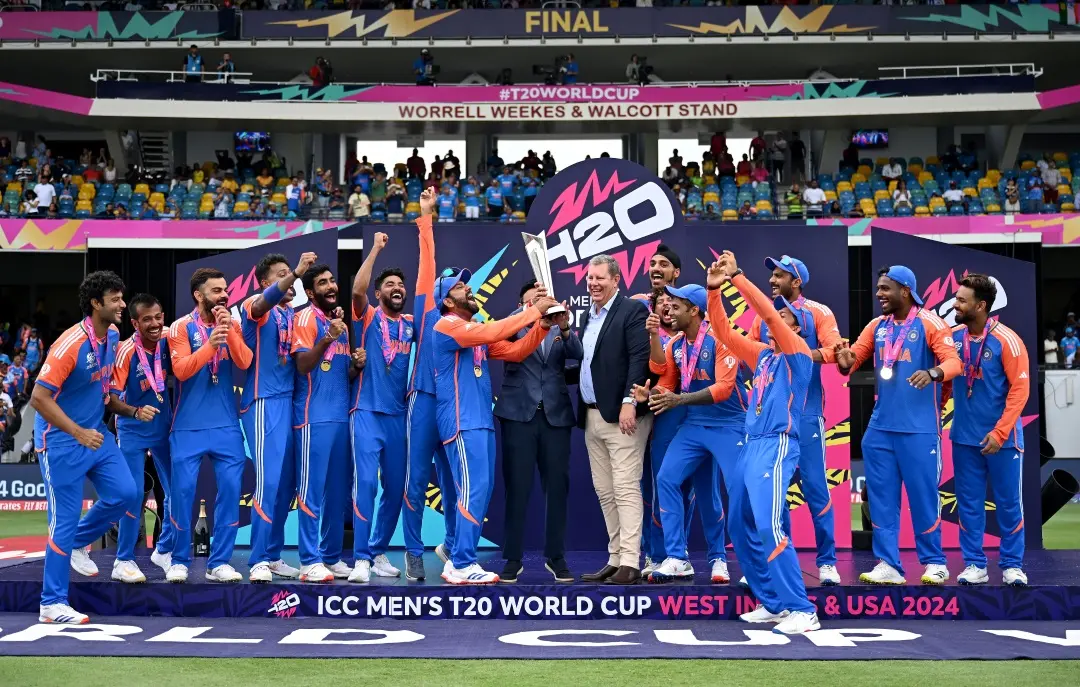 India's players celebrate with the trophy after beating South Africa in T20 World Cup | Photo: ANI