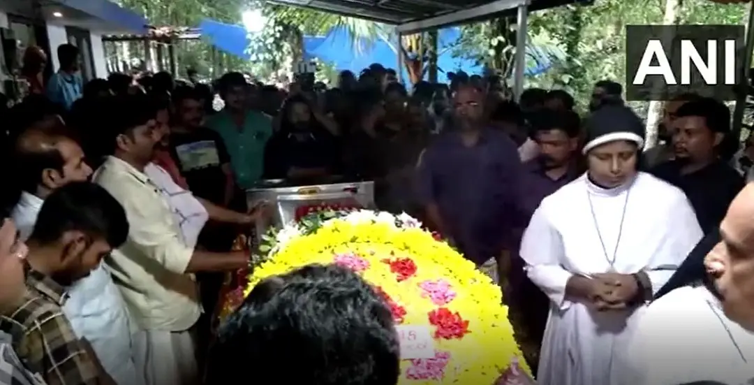 Mortal remains of CRPF jawan who lost his life in an IED blast in Chhattisgarh's Sukma, brought to his house in Thiruvananthapuram | Photo: ANI