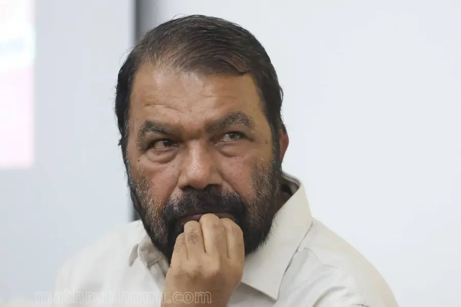 Minister Sivankutty faces black flags over Plus-one seat shortage