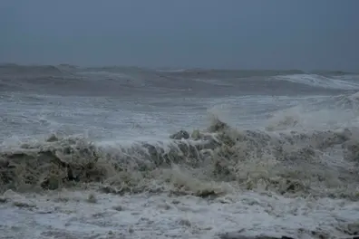 2 people from north India go missing at Cherai beach