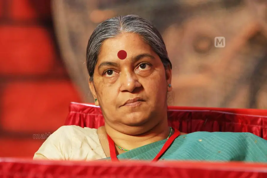 Annie Raja congratulates Rahul Gandhi for building strong opposition against communal forces