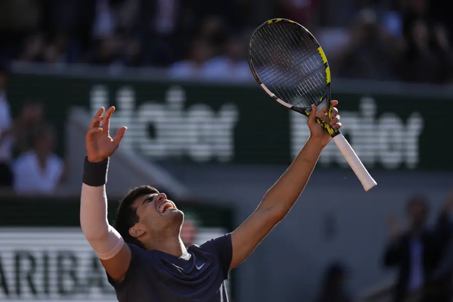 French Open: Carlos Alcaraz scripts epic comeback victory against Jannik Sinner, reaches final