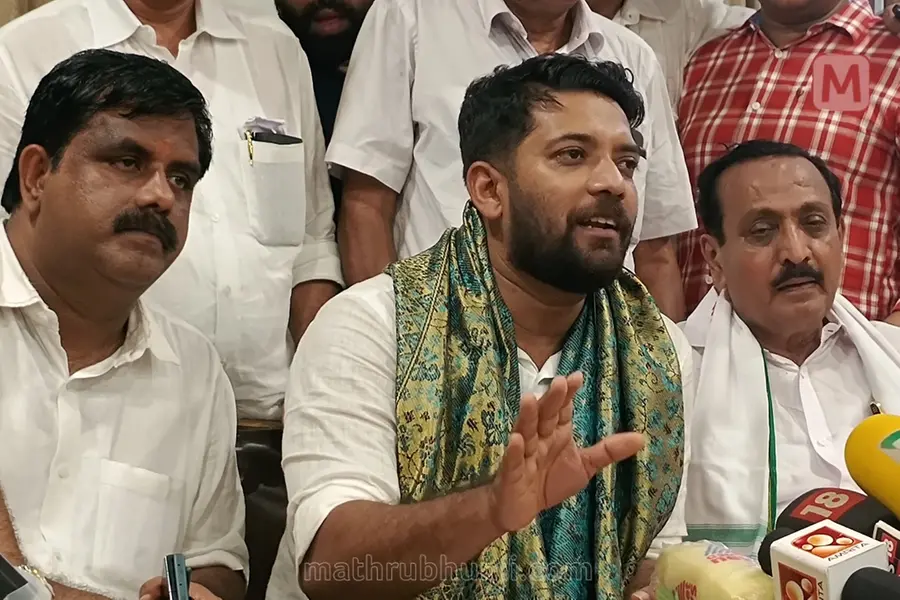 'വര്‍ഗീയത പറഞ്ഞവരോട് വടകര രാഷ്ട്രീയം പറഞ്ഞു'; കാഫിര്‍ പ്രചാരണങ്ങള്‍ക്ക് മറുപടിയുമായി ഷാഫി പറമ്പില്‍