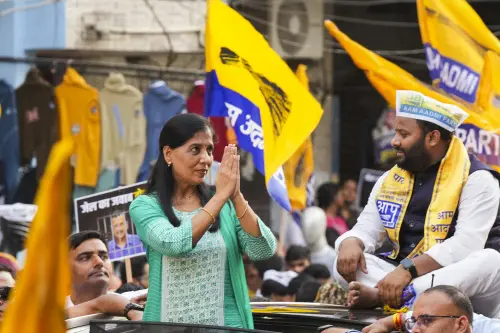 Sunita Kejriwal holds maiden poll roadshow in Delhi, says nobody can break Delhi CM