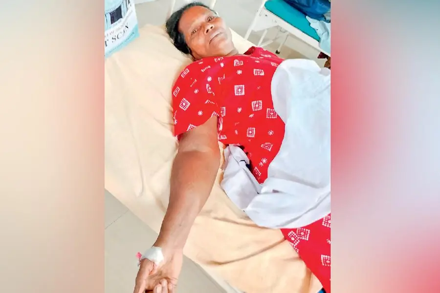 Youngsters turn saviours: Kollam woman narrowly escapes death after being swept 10 km downriver
