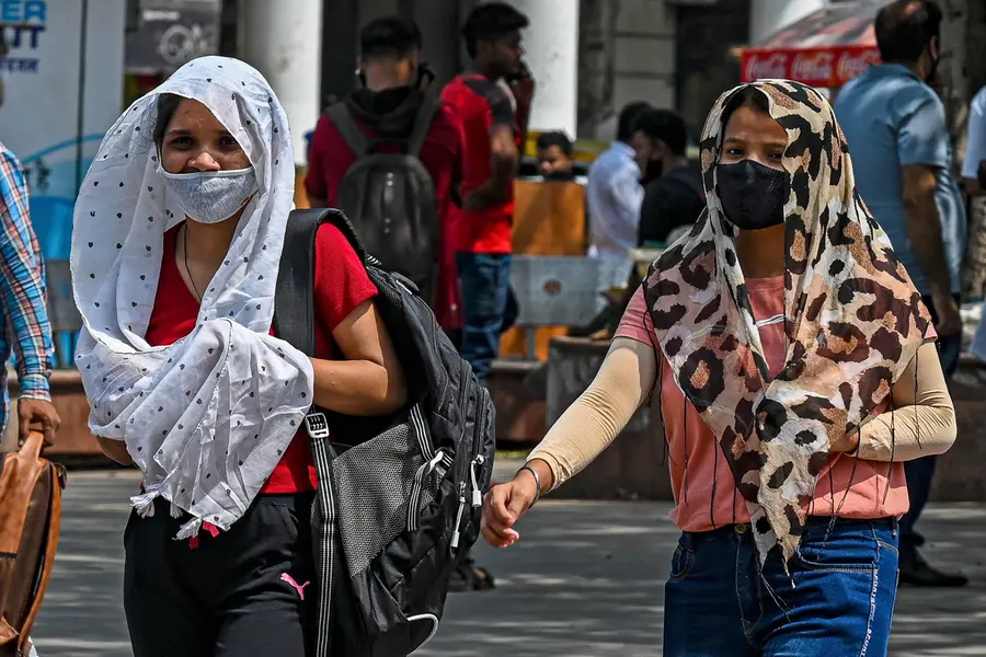 At 43.5 degrees Celsius, Delhi records warmest April day in 12 years