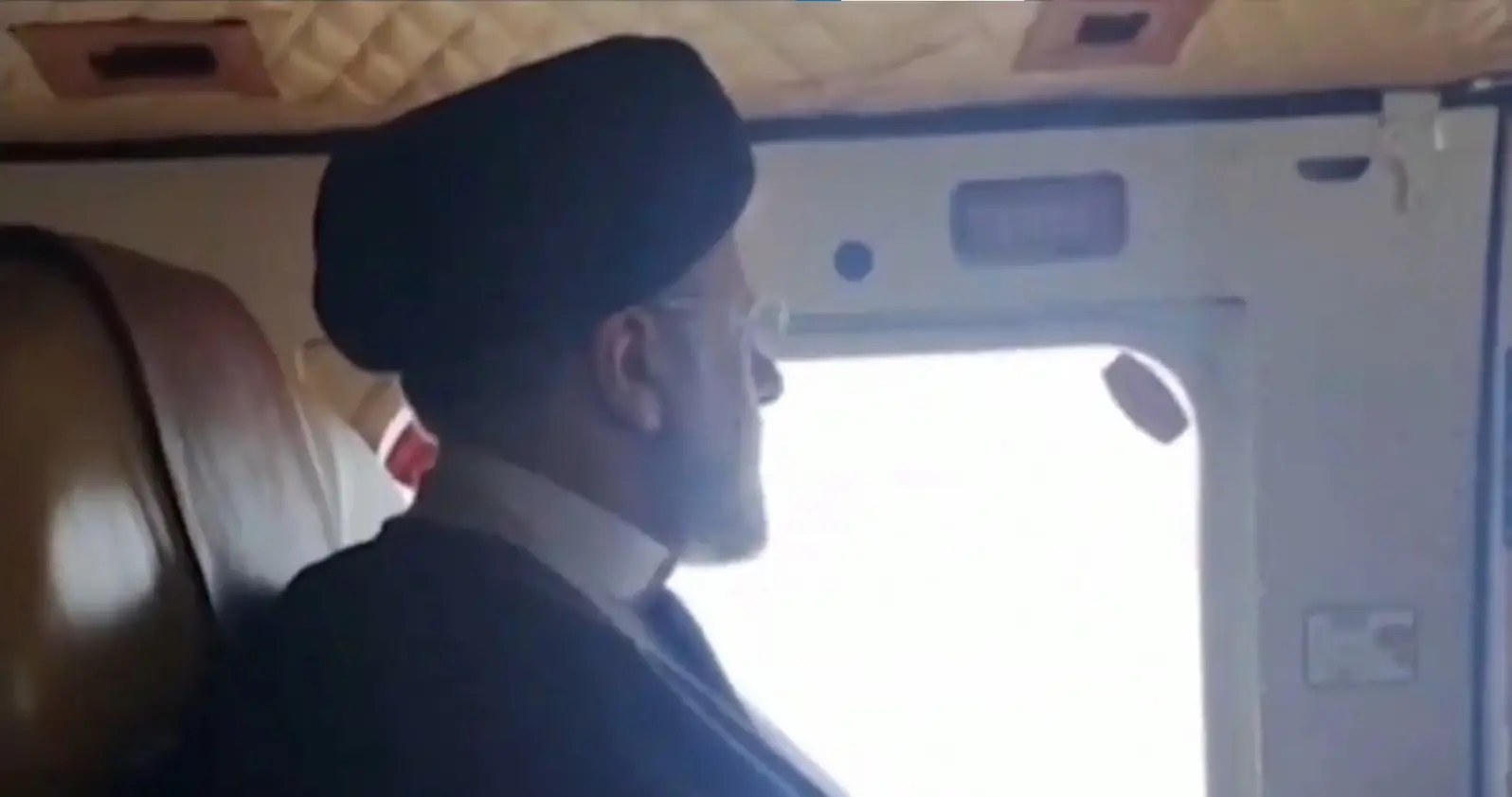 A glimpse of Iranian President hours before the chopper crash | Credits- @khurram143