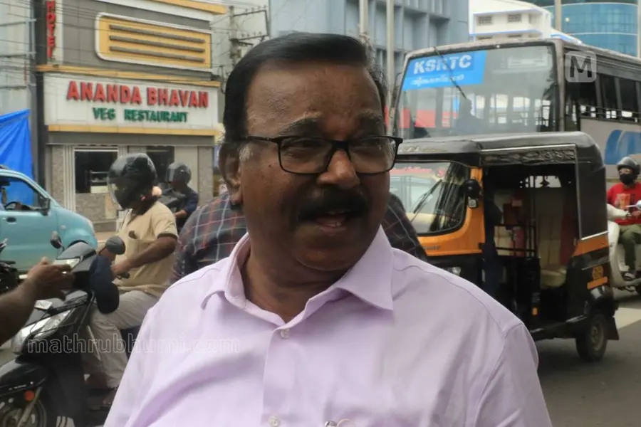 Commission received crores to compile report against Oommeen Chandy: C Divakaran on solar case row