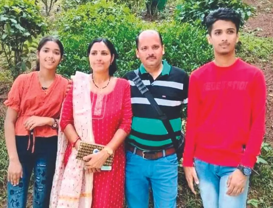 Gokul with parents Veerendra Prasad and Meena and sister Gopika | Photo: Mathrubhumi