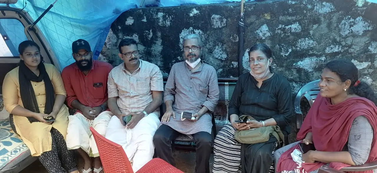 Anupama and Ajith (Left) during the strike.