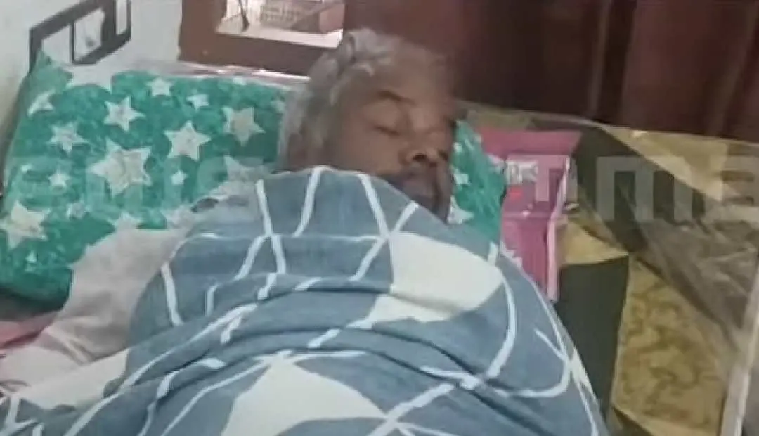 തൃപ്പൂണിത്തുറയിൽ മക്കൾ ഉപേക്ഷിച്ച പിതാവ് ഷൺമുഖൻ | Photo: Screengrab / Mathrubhumi News