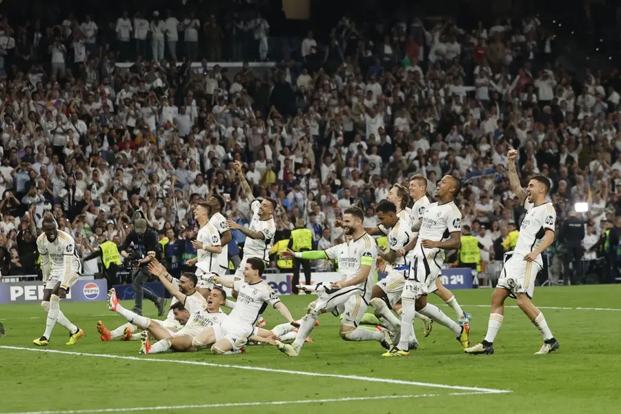 Real Madrid rallies late to beat Bayern 2-1 and reach another Champions League final