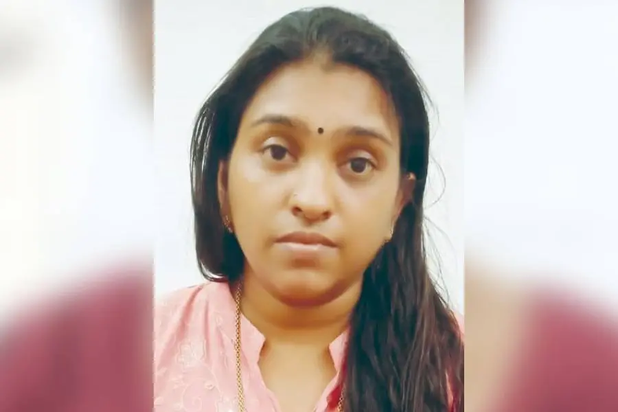 Woman cheats elderly man under false promise of marriage; Aswathy Achu arrested